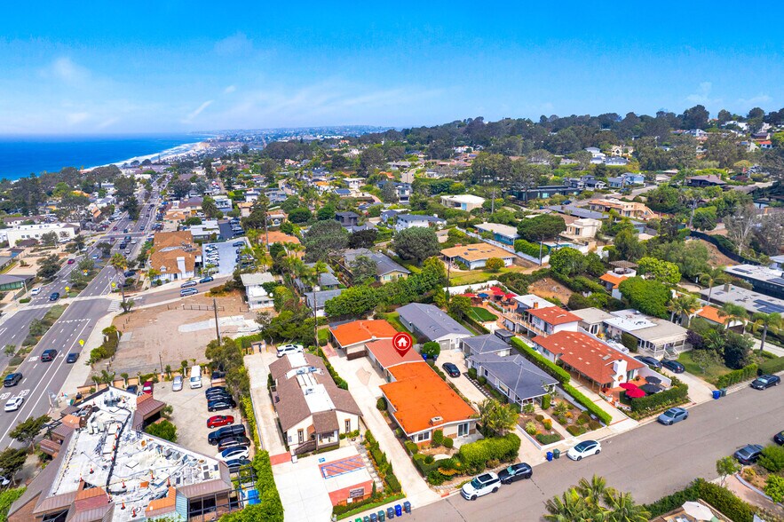 More Photos Of 330 9th St, Del Mar Apartments For Sale