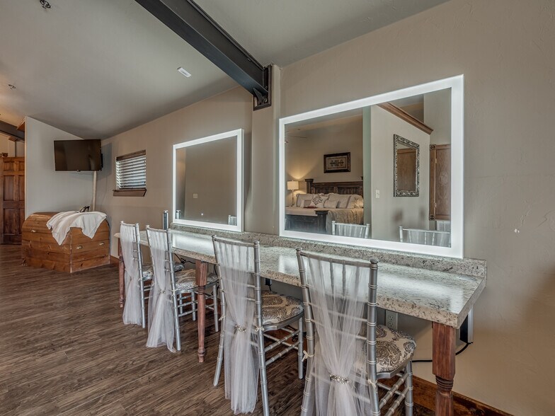 More Photos Of 341070 E 890 Rd, Chandler Lodge Meeting Hall For Sale