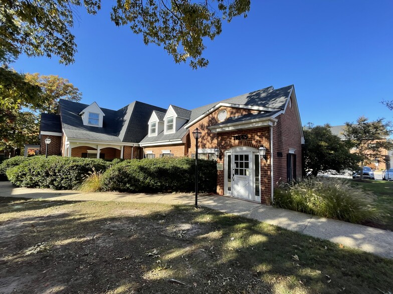 More Photos Of 11345 Pembrooke Sq, Waldorf Medical For Sale