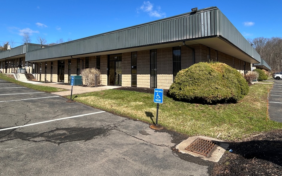 Primary Photo Of 430-468 Smith St, Middletown Flex For Lease
