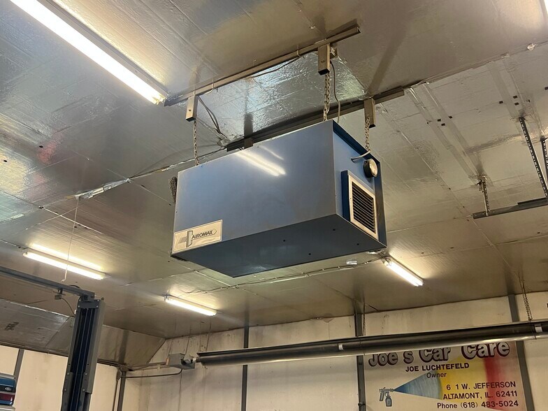 More Photos Of 202 N. Sixth St, Altamont Industrial For Sale