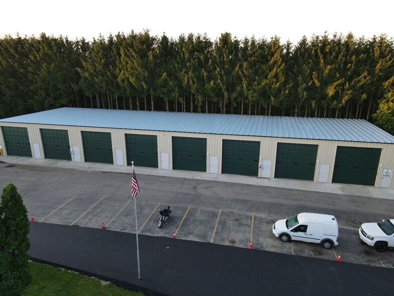 More Photos Of 7646 Conifer Ct, De Forest Warehouse For Lease