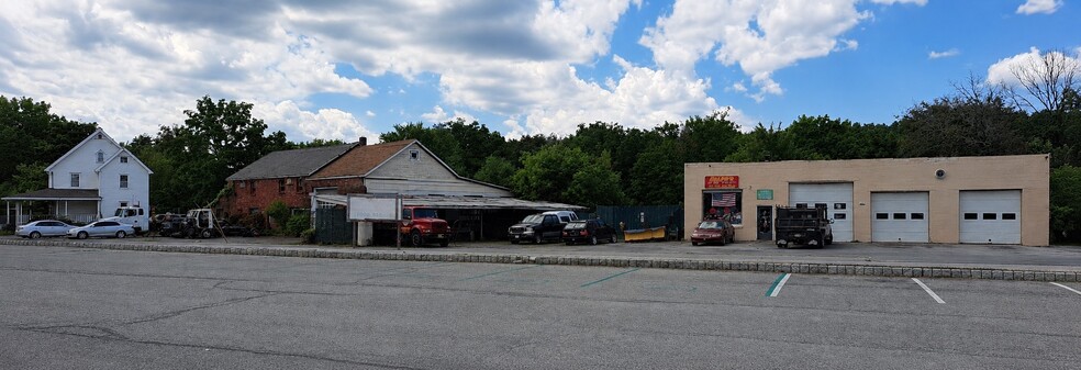 More Photos Of 12 South St, Washingtonville General Retail For Sale