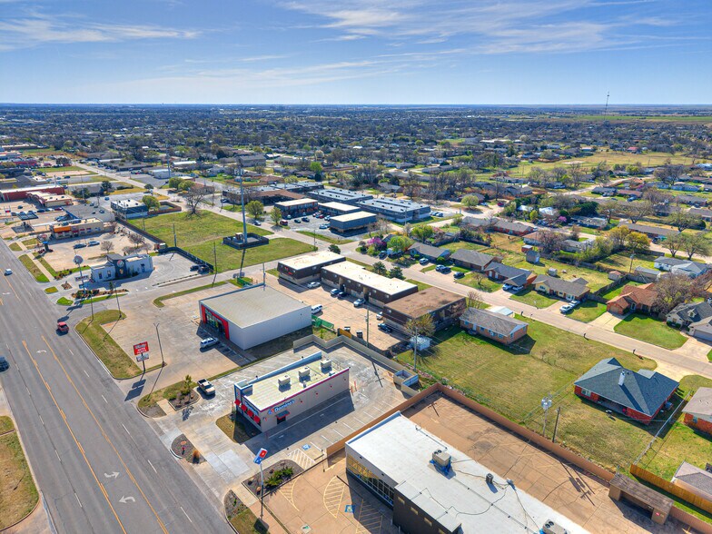 More Photos Of 6401 NW Oak Ave, Lawton Apartments For Sale