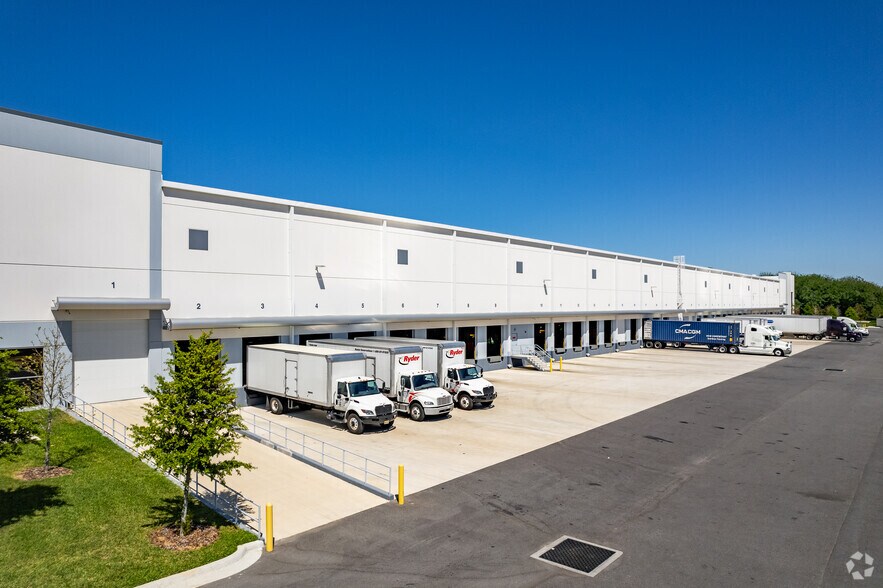 More Photos Of N Old Lake Wilson Rd, Kissimmee Unknown For Lease