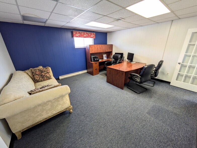 More Photos Of 1365 Blue Mountain Dr, Danielsville Office For Sale