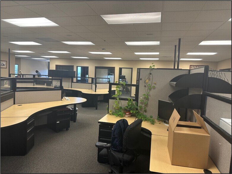 More Photos Of 2675 Palmer St, Missoula Office For Lease