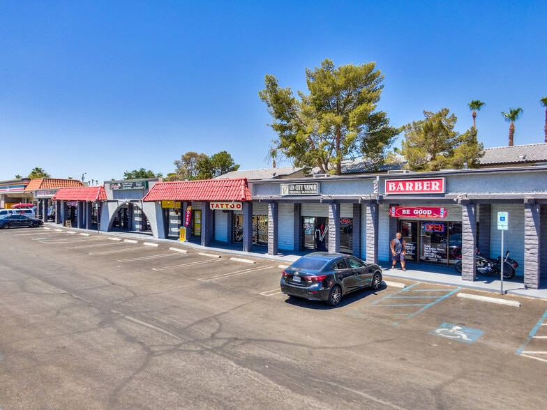 More Photos Of 5025 S Eastern Ave, Las Vegas Freestanding For Lease