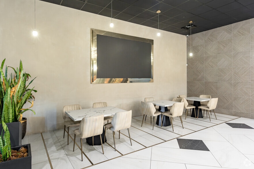 More Photos Of 100 S Main St, Santa Ana Restaurant For Lease