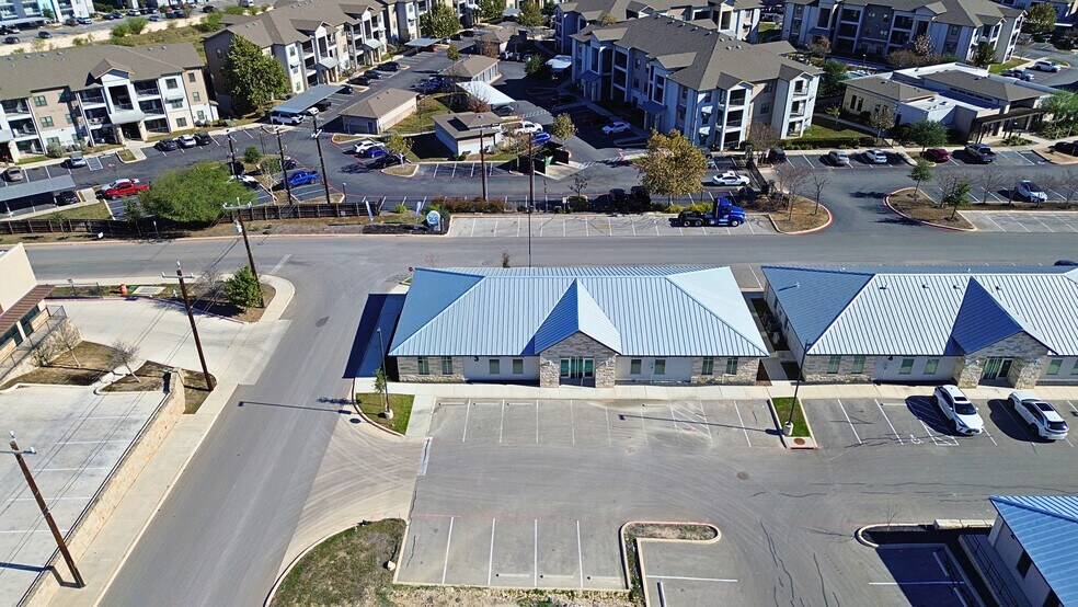 More Photos Of 7323 N Loop 1604 E, San Antonio Office For Sale