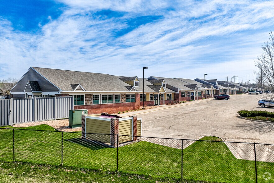 More Photos Of 1063-1123 Weir Dr, Woodbury Medical For Sale