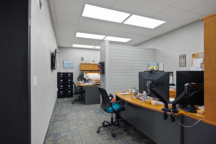 More Photos Of 2302 Highly St, Saint Joseph Warehouse For Sale