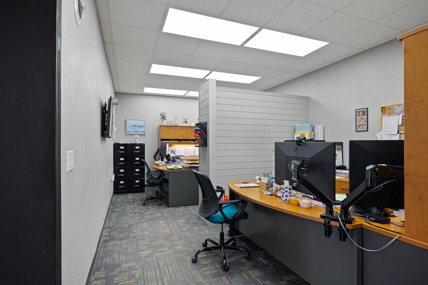 More Photos Of 2302 Highly St, Saint Joseph Warehouse For Sale