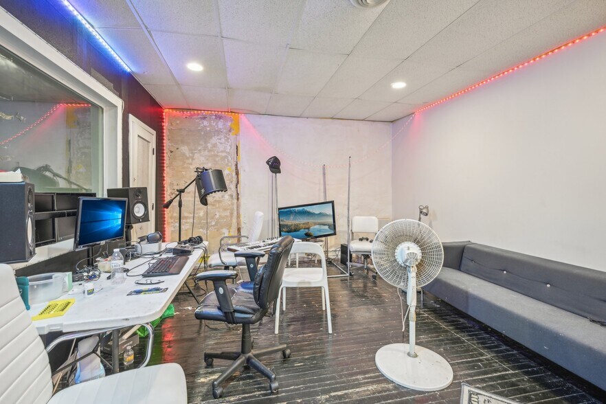 More Photos Of 1027 S Clinton Ave, Trenton Office For Sale