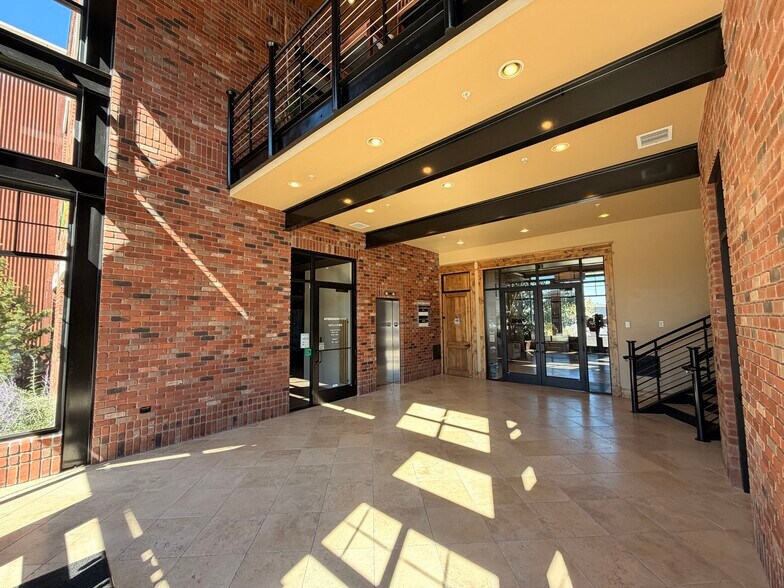 More Photos Of 1019 E Main St, Bozeman Office For Lease
