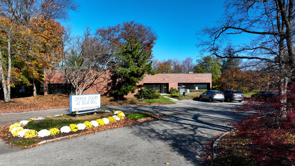 Primary Photo Of 583-595 Skippack Pike, Blue Bell Medical For Lease