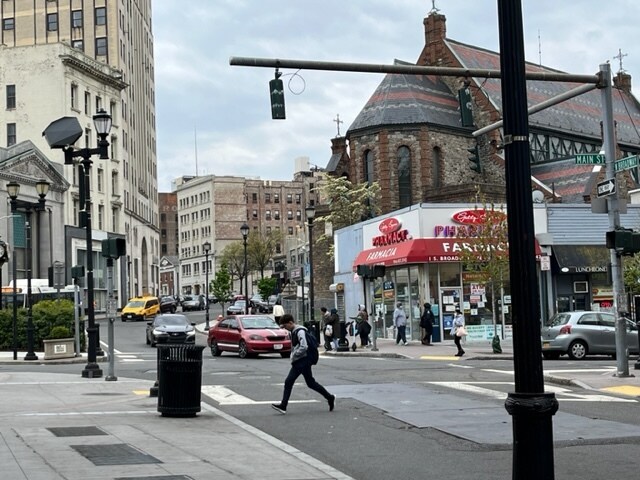 More Photos Of 6-8 N Broadway, Yonkers General Retail For Sale