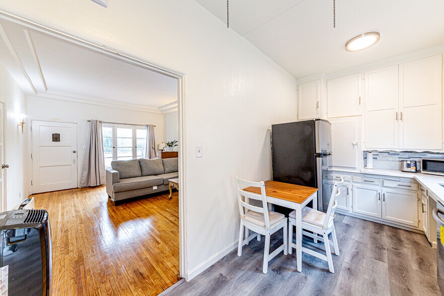 More Photos Of 1251 S Wilton Pl, Los Angeles Apartments For Sale