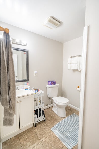 More Photos Of 31 Court St, Binghamton Storefront Retail Residential For Sale