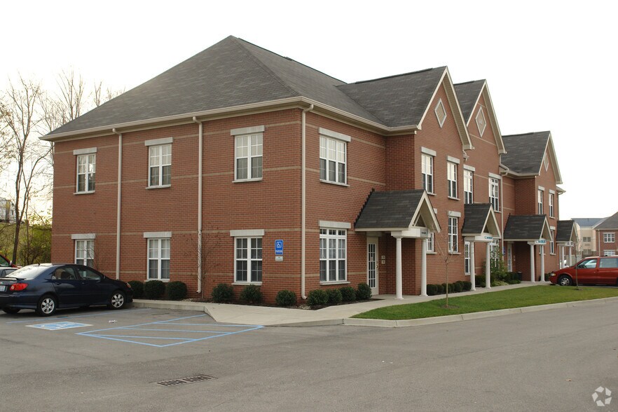 More Photos Of 601 N Shore Dr, Jeffersonville Medical For Sale