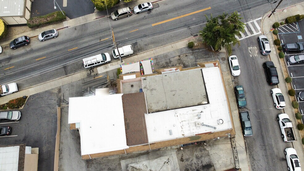 More Photos Of 2790-2798 Spring St, Redwood City General Retail For Sale