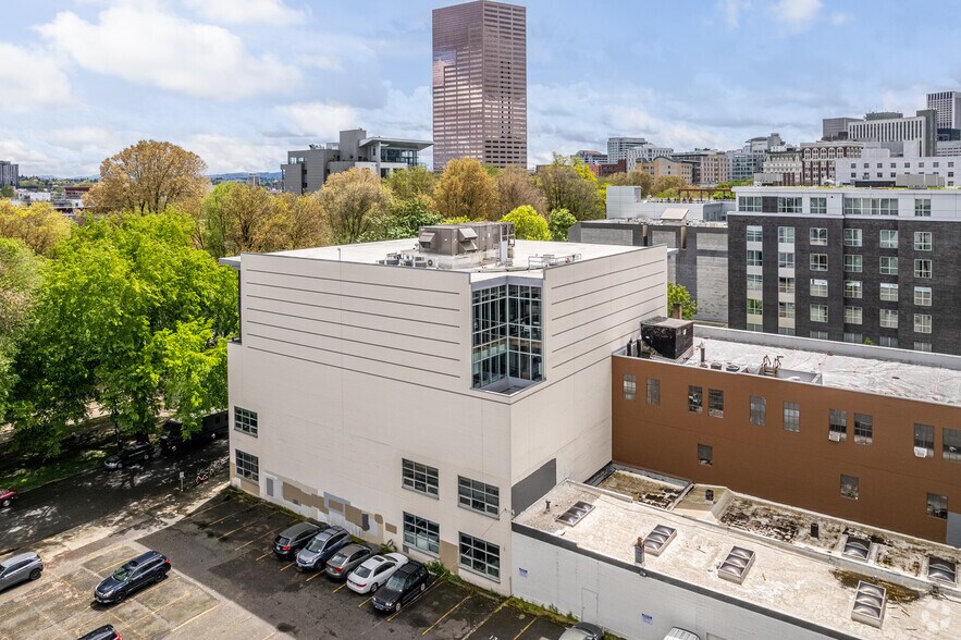 More Photos Of 411 NW Park Ave, Portland Office For Lease