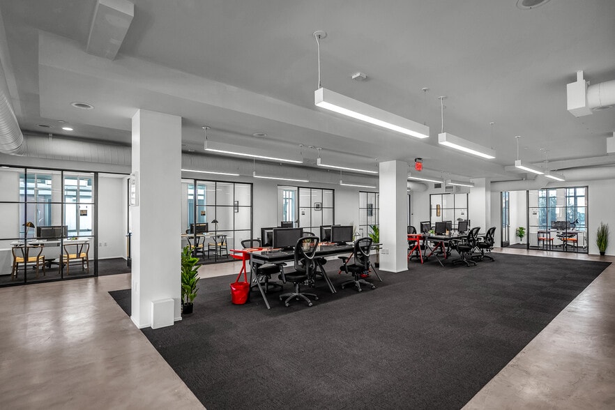 More Photos Of 631 Wilshire Blvd, Santa Monica Loft Creative Space For Lease