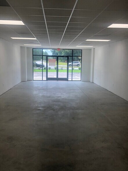More Photos Of 720 Highway 1 S, Lugoff Storefront Retail Office For Lease