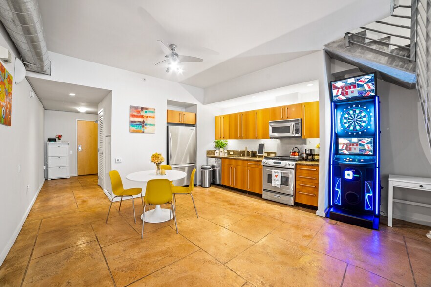 More Photos Of 350 11th Ave, San Diego Apartments For Sale