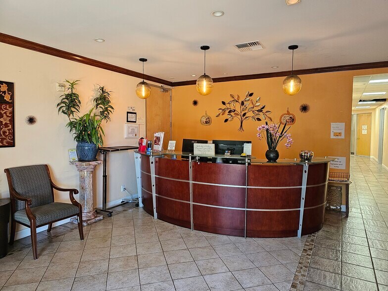 More Photos Of 2542 S Bascom Ave, Campbell Office For Lease