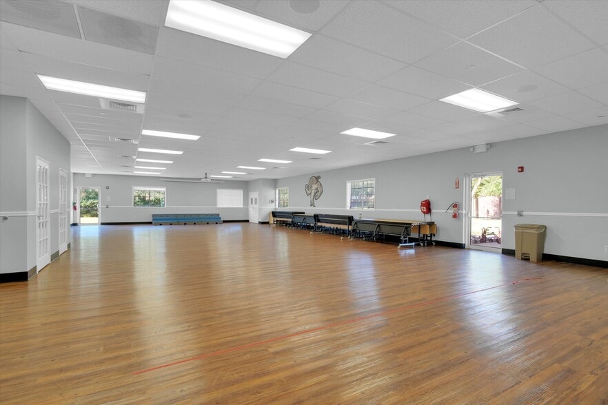 More Photos Of 20417 S University Blvd, Missouri City Schools For Lease