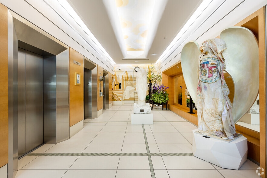 More Photos Of 640 S San Vicente Blvd, Los Angeles Medical For Lease