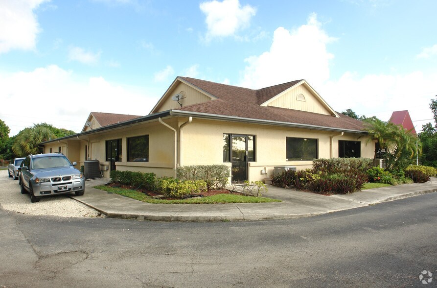 More Photos Of 715 W Boynton Beach Blvd, Boynton Beach Medical For Lease