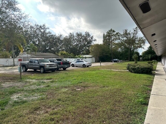 More Photos Of 2600 21st St NW, Winter Haven Apartments For Sale