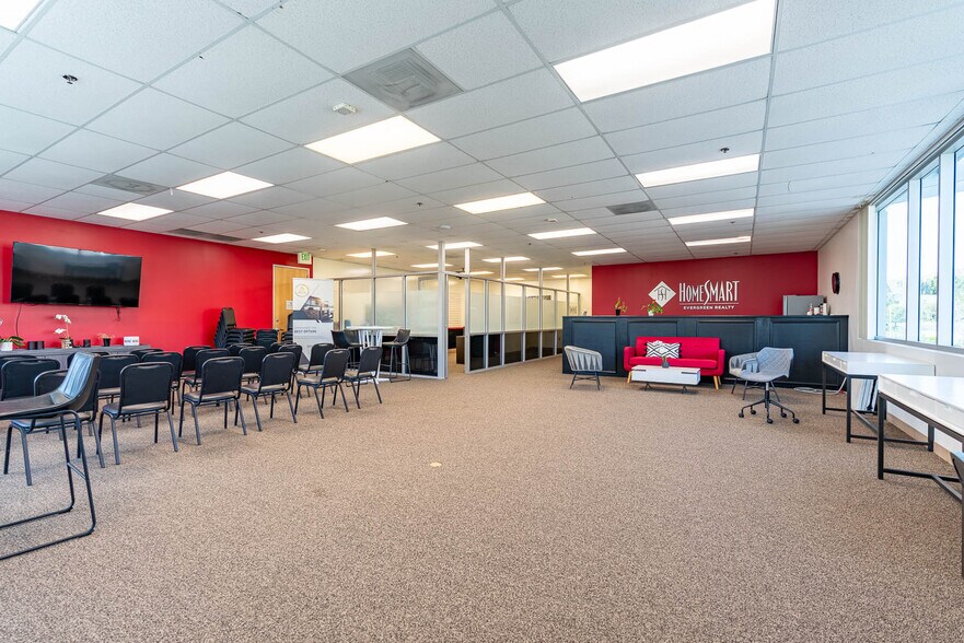 More Photos Of 28361-28385 Constellation Rd, Valencia Manufacturing For Lease