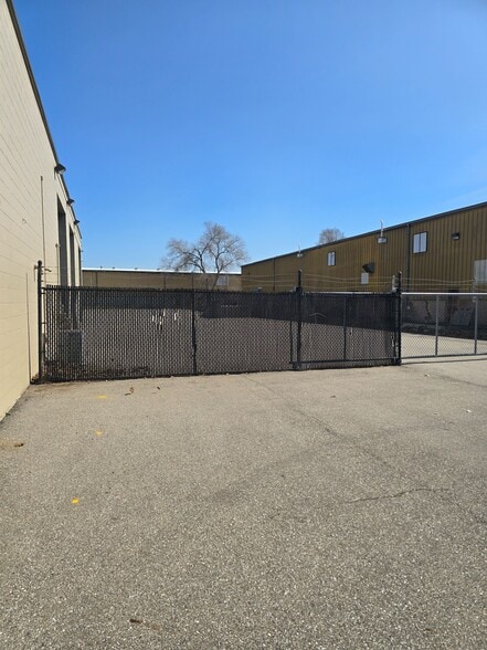 More Photos Of 3540 Jefferson Ave SE, Grand Rapids Warehouse For Lease