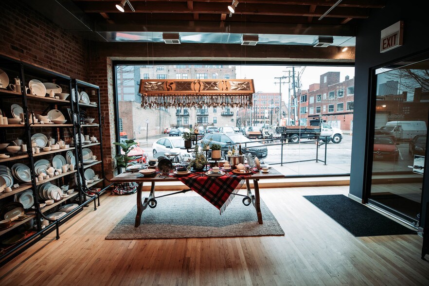 More Photos Of 1052 W Fulton Market, Chicago Loft Creative Space For Lease