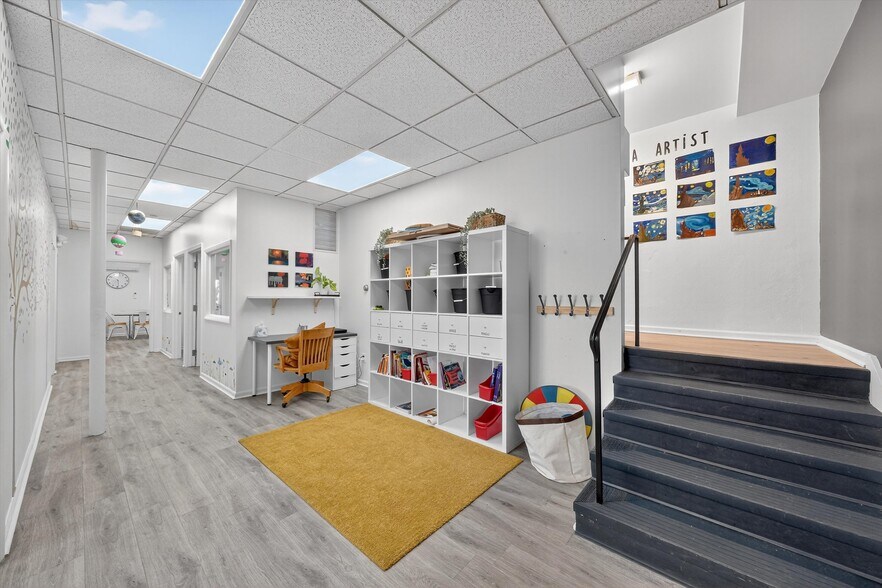 More Photos Of 515-527 Route 22, Pawling Loft Creative Space For Lease