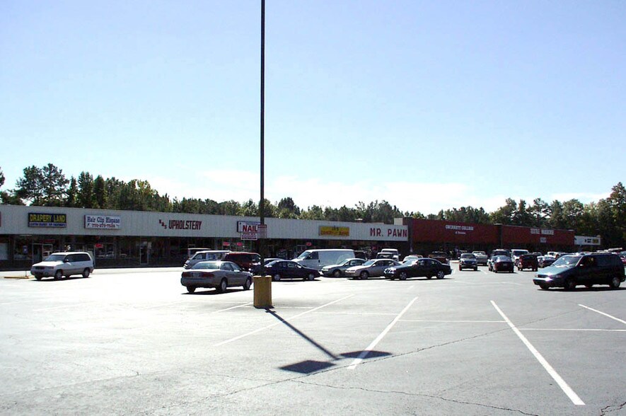 More Photos Of 4230 Highway 29 NW, Lilburn Unknown For Lease