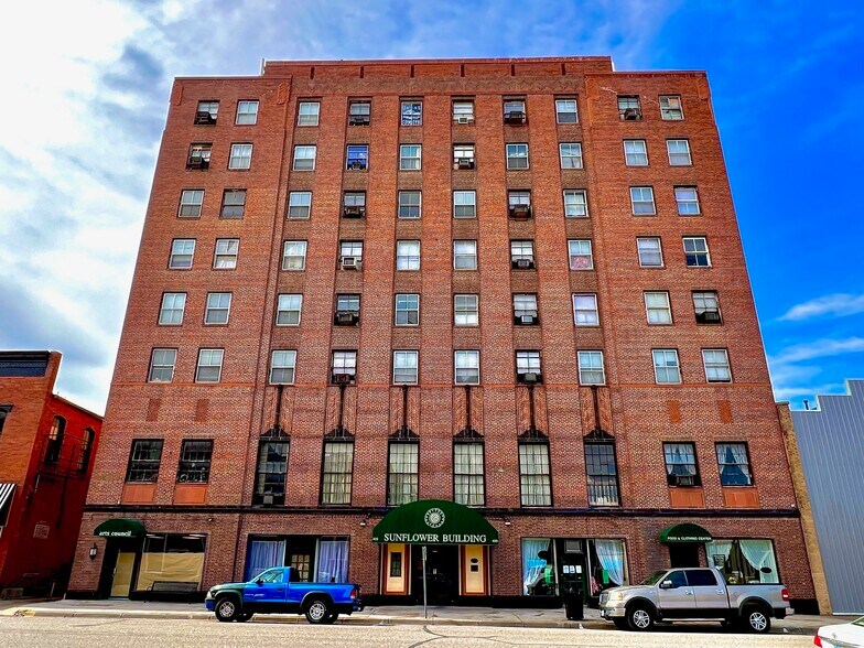 More Photos Of 409 NW 3rd St, Abilene Apartments For Sale