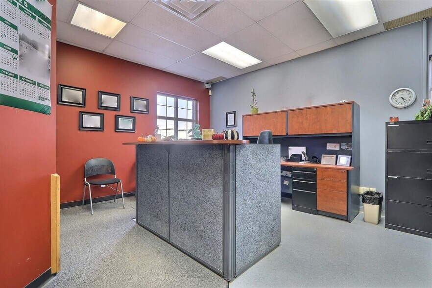 More Photos Of 680 Av Jean-Demers, Bécancour Industrial For Lease