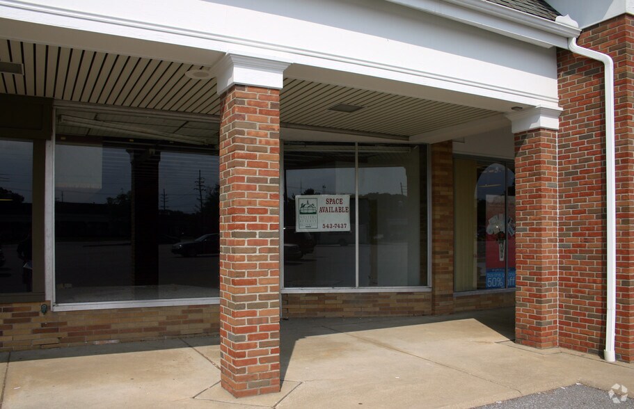 More Photos Of 12644-12692 Chillicothe Rd, Chesterland Unknown For Lease