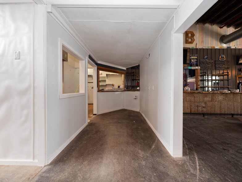 More Photos Of 339 Park St, Canton Restaurant For Sale