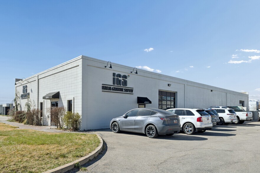 Primary Photo Of TBD 500 W, Murray Showroom For Sale