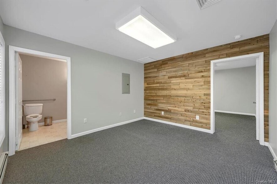 More Photos Of 2679 Route 17M, Goshen Medical For Lease