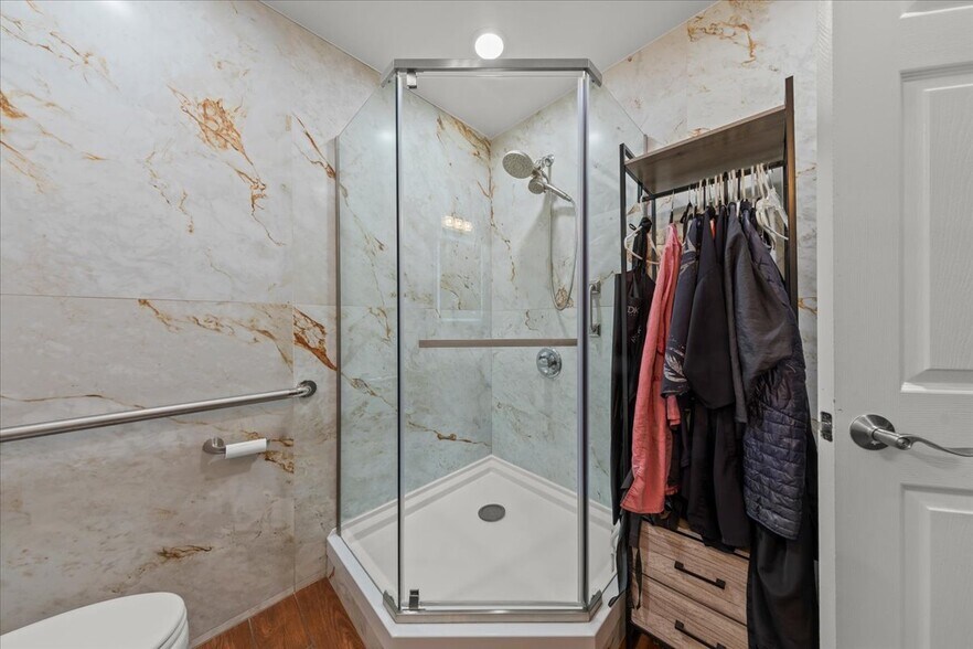 More Photos Of 1176 Laurel St, San Carlos Storefront Retail Residential For Sale