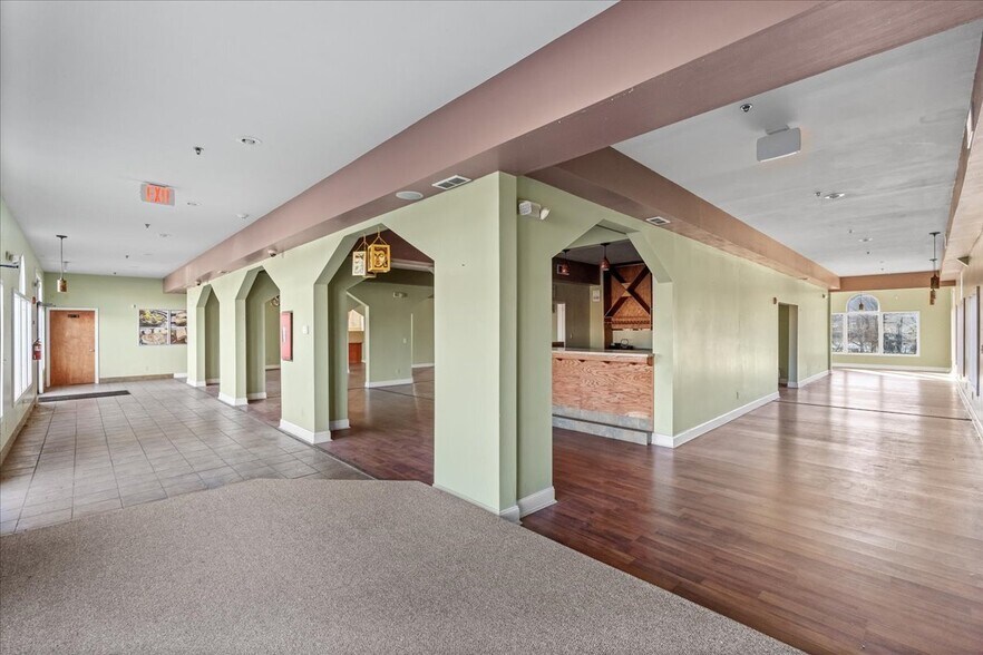 More Photos Of 1903 Grand Central Ave, Vienna General Retail For Sale