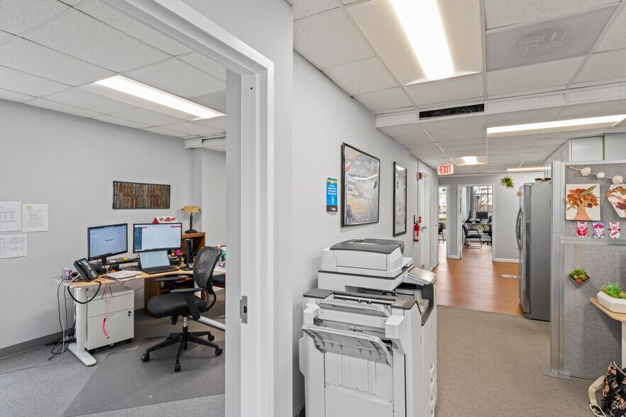 More Photos Of 7210 Old Keene Mill Rd, Springfield Medical For Lease