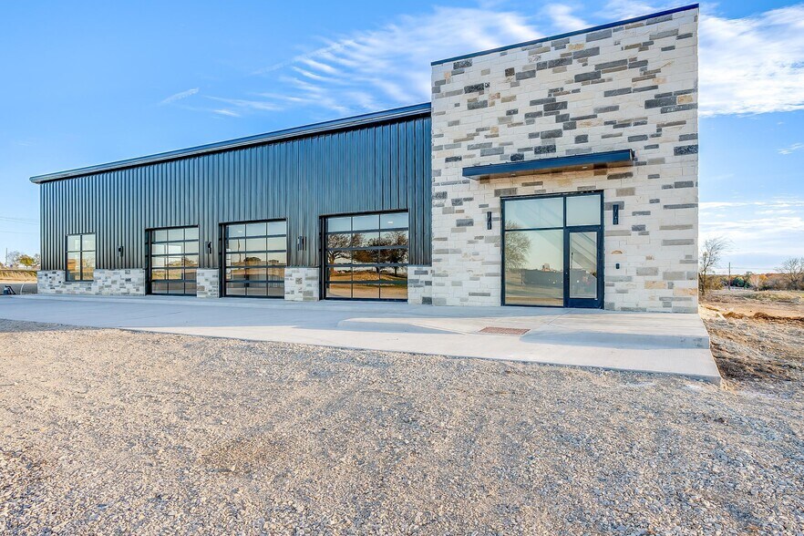 More Photos Of 4939 Fm 920, Weatherford Flex For Sale