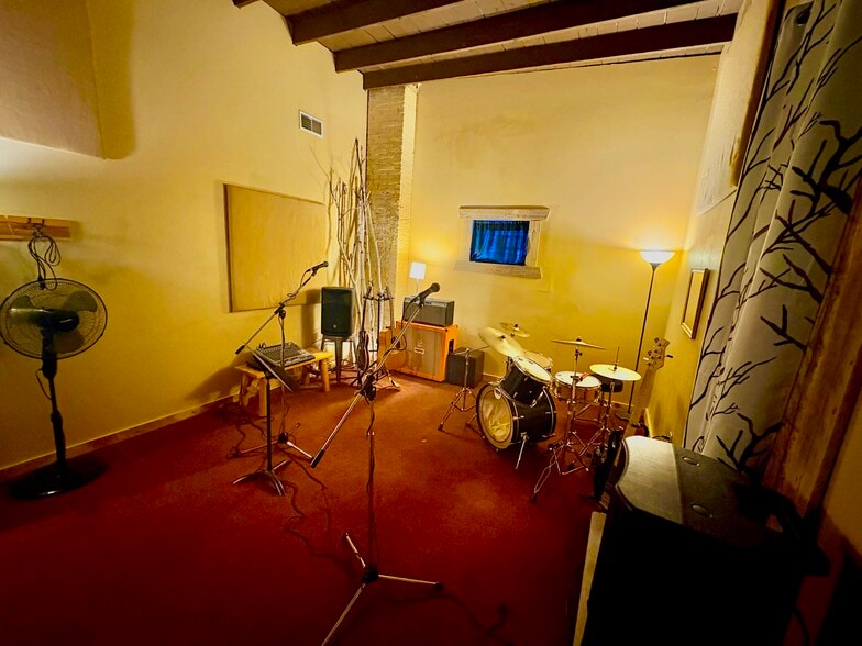 More Photos Of 347 National Ave NW, Grand Rapids Loft Creative Space For Sale
